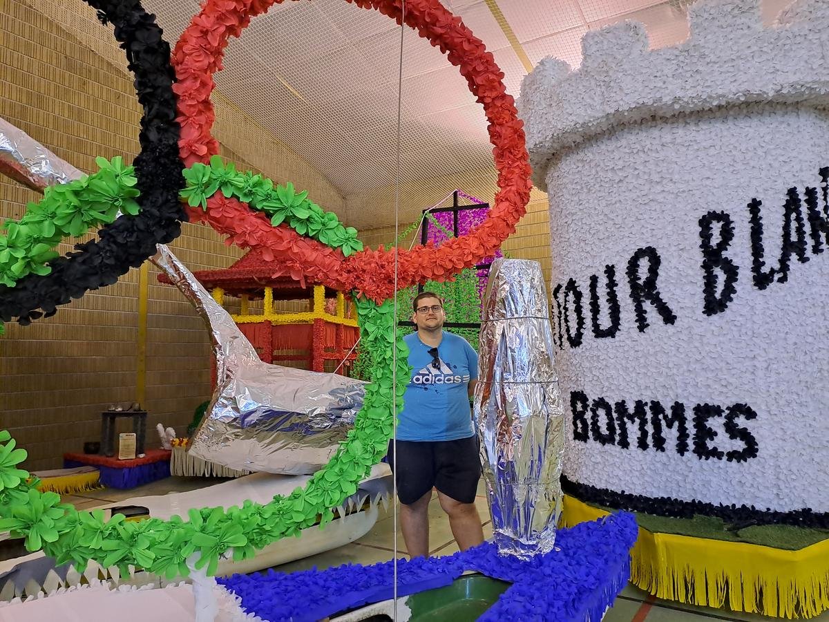 Bommes' flowered fleets ready to parade on Ciron