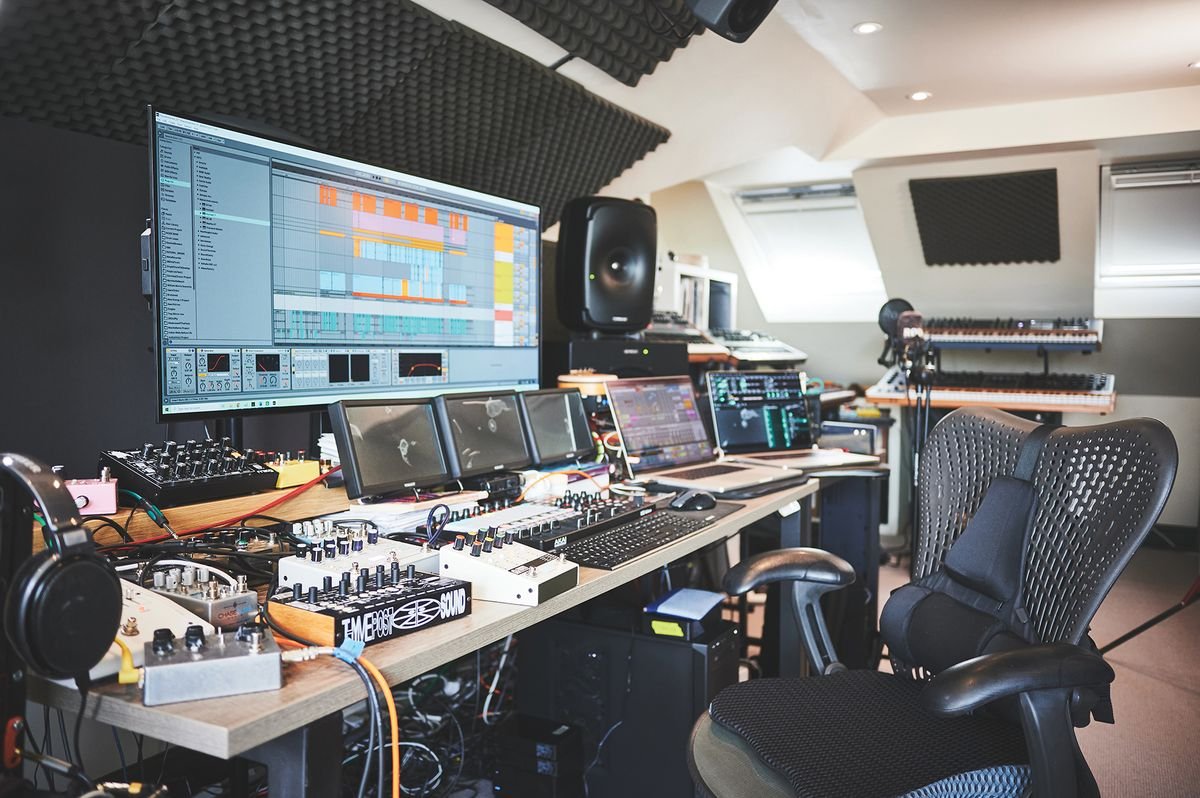Max Cooper's Studio