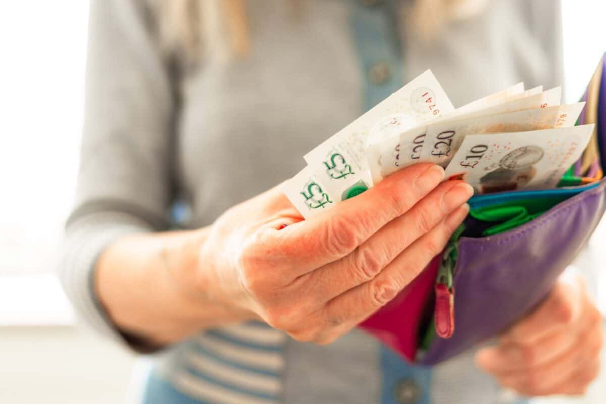 Do you want to make money through passive investing? Here are 3 best dividend stocks to consider