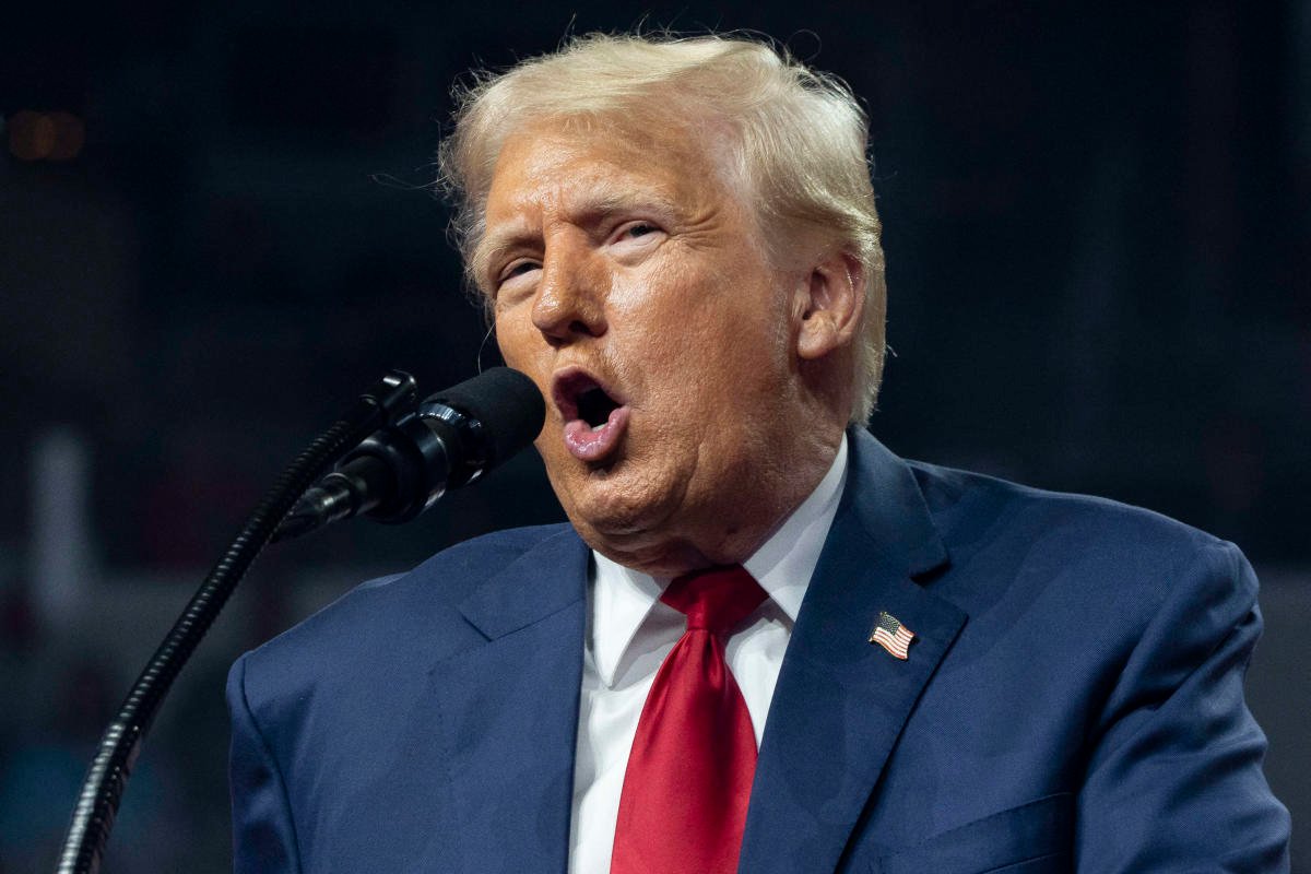 Donald Trump accuses Kamala Harris and Joe Biden of being responsible for the situation in the Middle East
