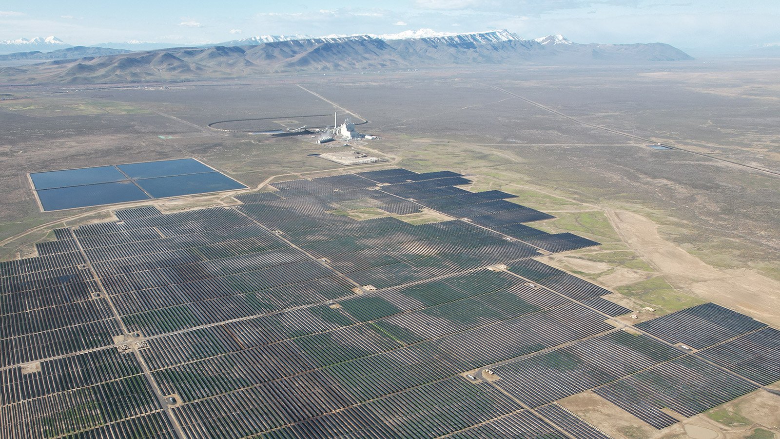 An aerial view of Nevada Gold Mine's solar plant