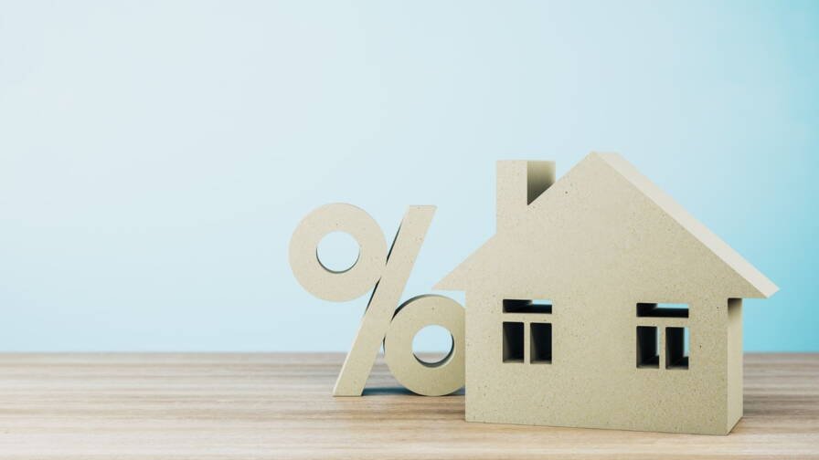 The interest rate on property loans is expected to fall further in September.