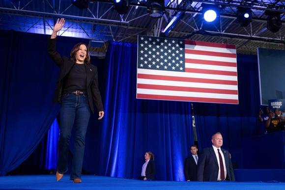 Kamala Harris campaigns at the Oakland Expo Center in Waterford Township, Michigan on October 18, 2024.